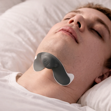 zeus review being worn on male chin